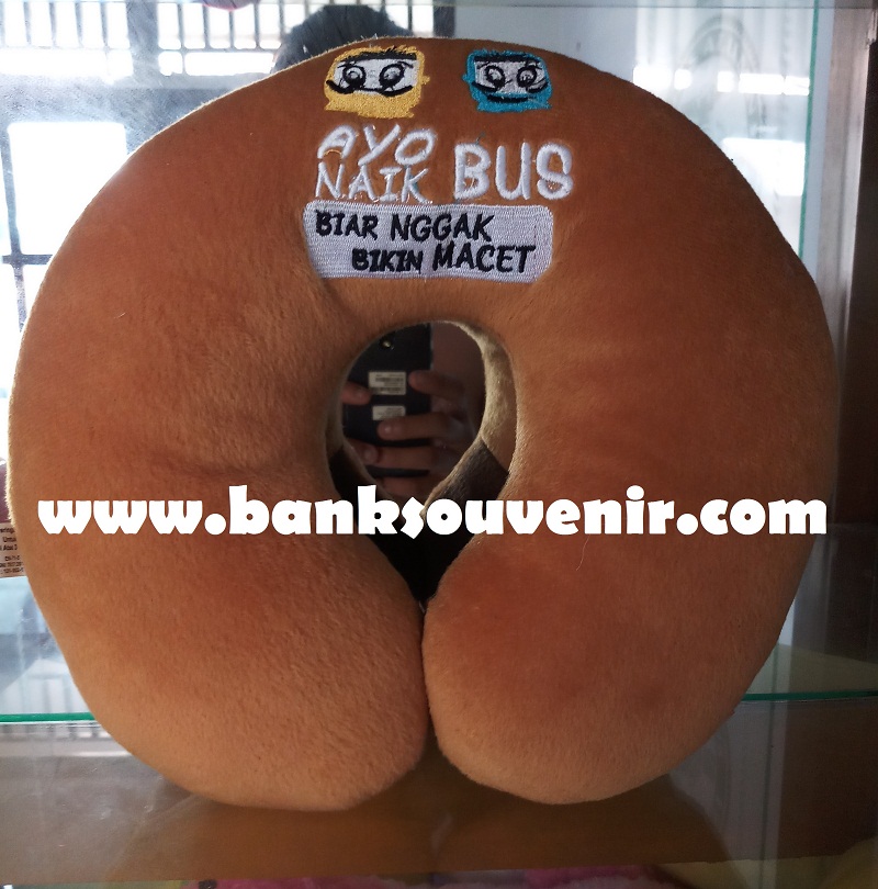 Bantal Leher Merchandise Custom