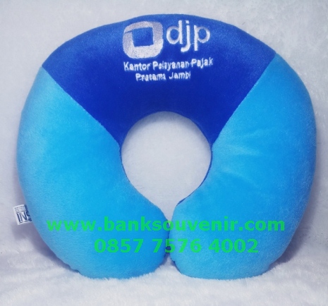 souvenir bantal custom