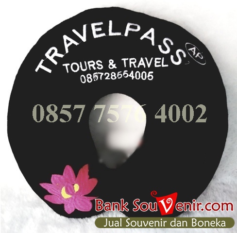 souvenir perusahaan eksklusif Travel Pass