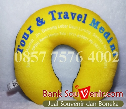 souvenir perusahaan eksklusif Medini Tour & Travel