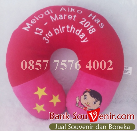 souvenir bantal ultah Melodi