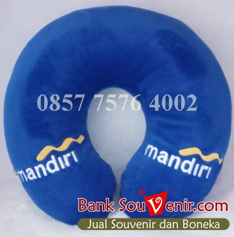 bantal leher souvenir