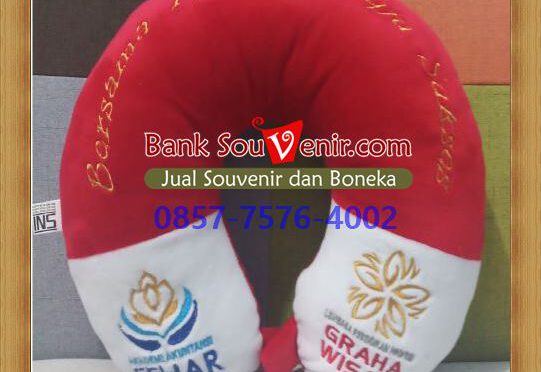souvenir bantal ultah di Malang