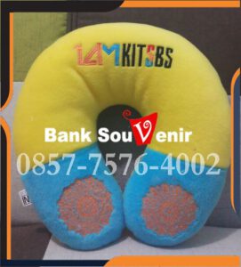bantal leher bordir di Bali 