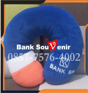 bantal leher bordir di Bali 