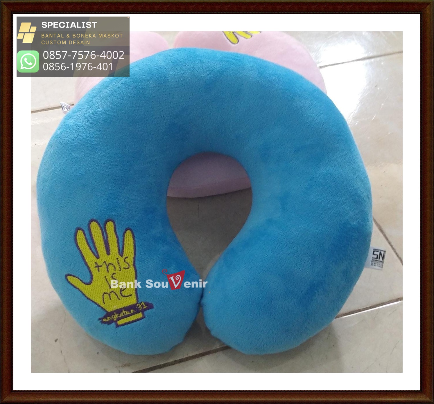 Bantal leher akan lebih nyaman jika di pakai seperti ini