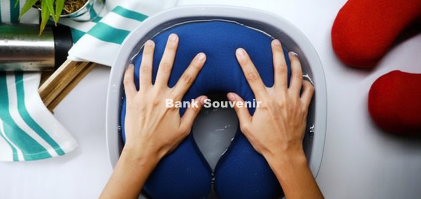 Cara Membersihkan Bantal Leher, Banyak yang Belum Tahu?